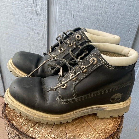 Black Timberland Boots - Picture 3 of 5